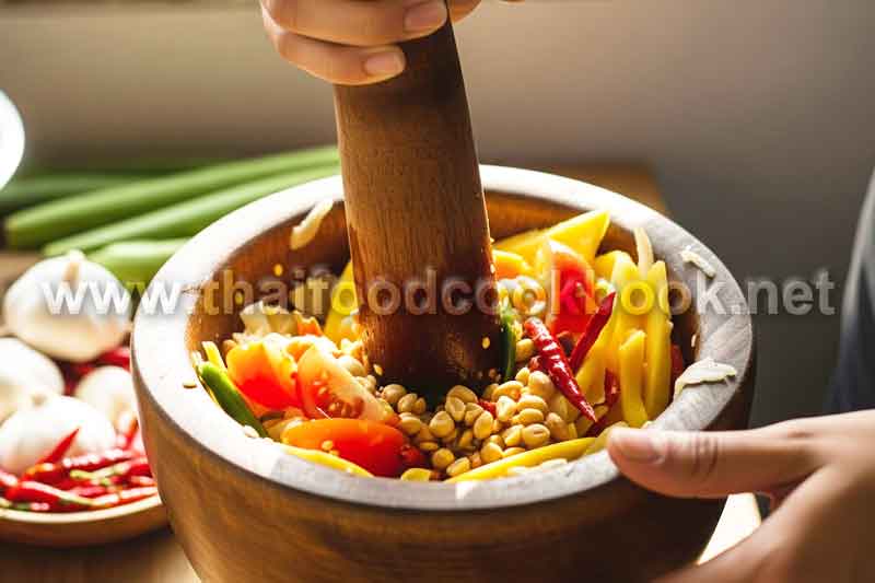 Som-Tum’s-Cultural-Significance-in-Isan-Beyond