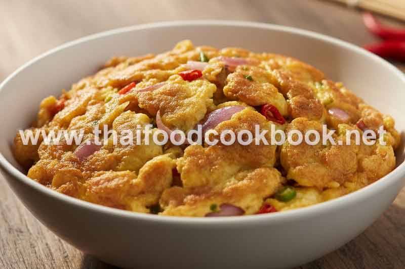 ไข่เจียวปลาร้าสับกินกับข้าว สูตรทำง่าย อร่อยแซ่บสไตล์อีสาน