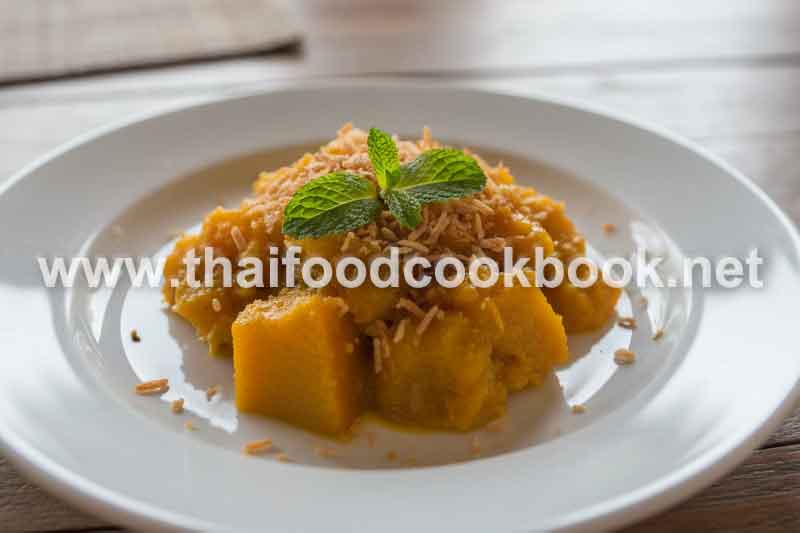 Coconut-Milk-Custard-Sangkhaya-Fak-Thong-Silky-Thai-Pumpkin-Dessert