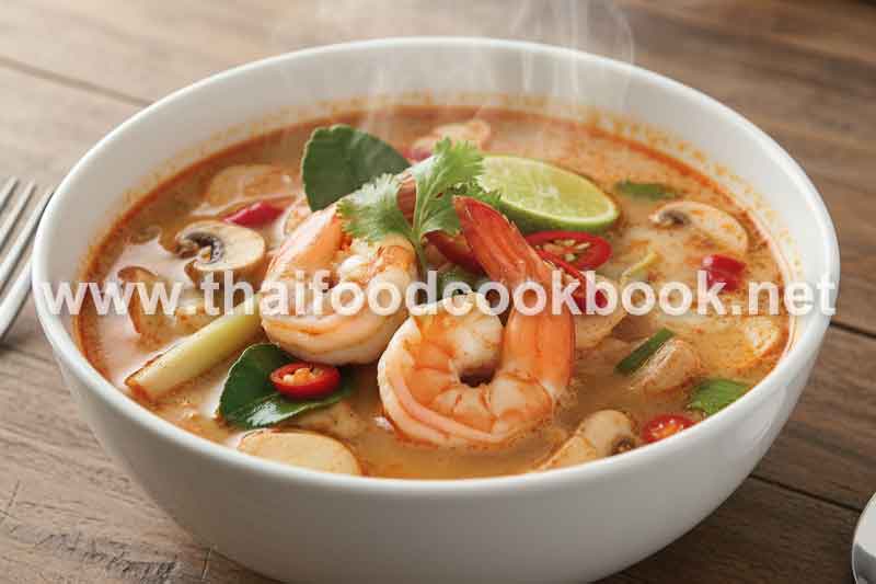 Thai-Spicy-Soup-Recipe-Tom-Yum-Street-Style-Authentic-Flavors-You-Can-Cook-at-Home