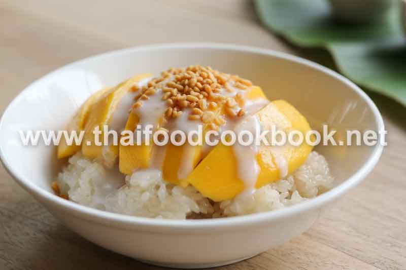 Ultimate Guide to Thai Street Food: What to Eat and Where to Find It